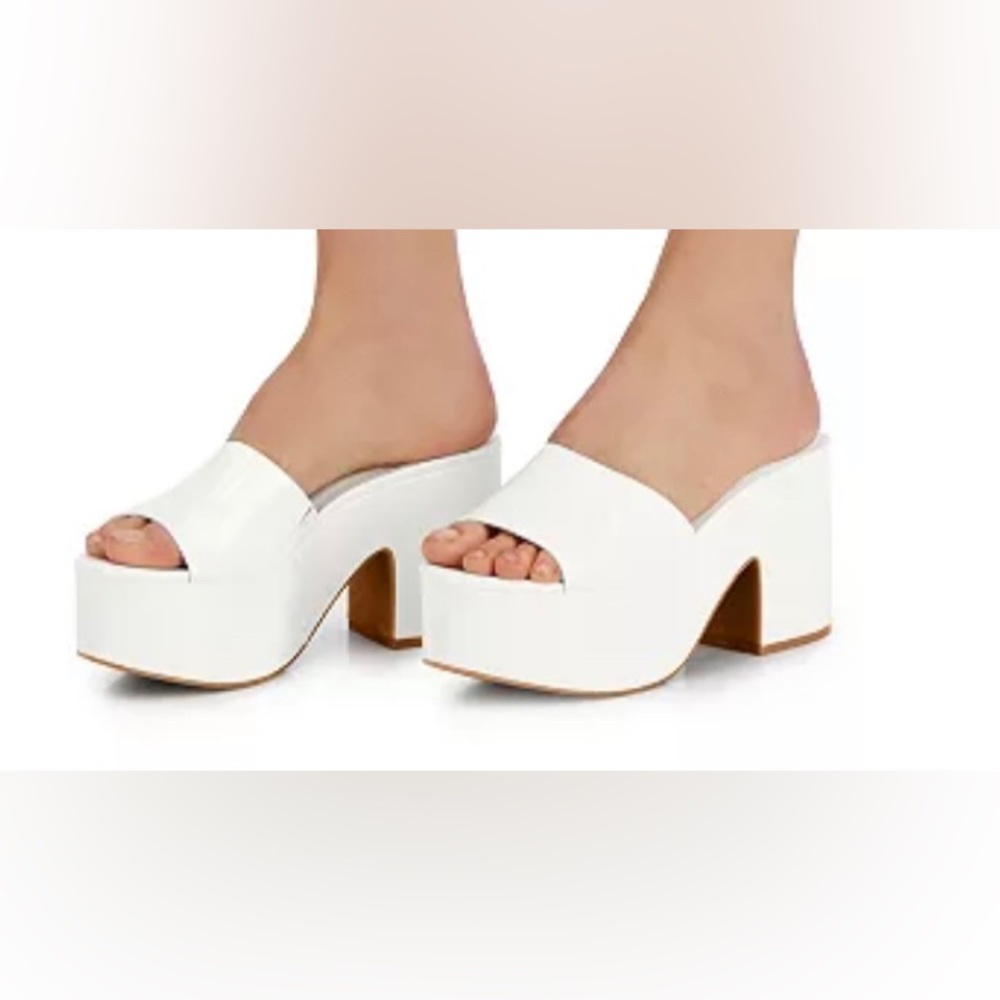 Melborne Platform Sandals White Patent Size 9.5